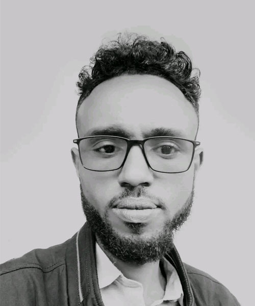 Senior Graphics Designer